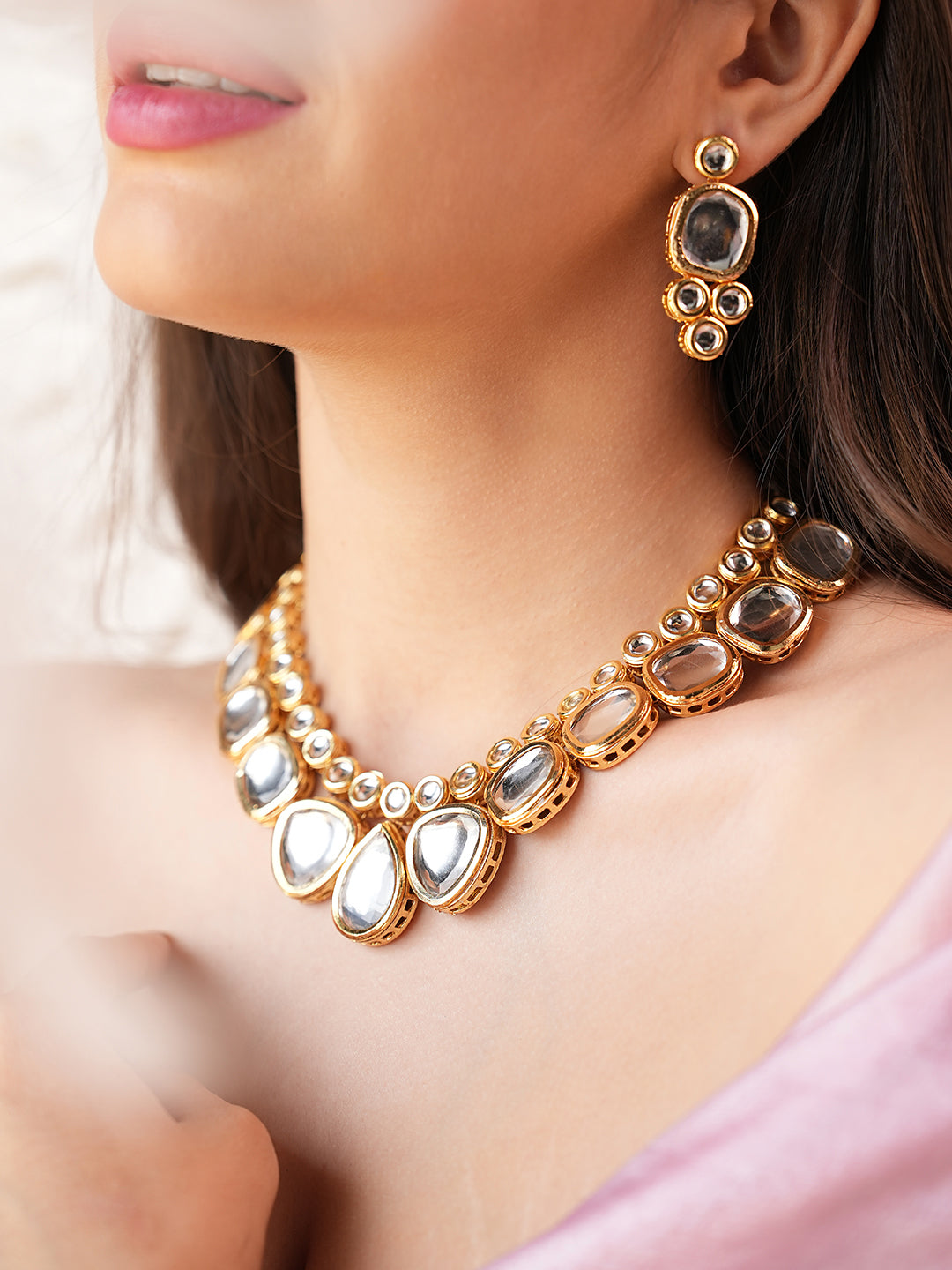 Riyana Handmade Traditional Kundan Necklace Set