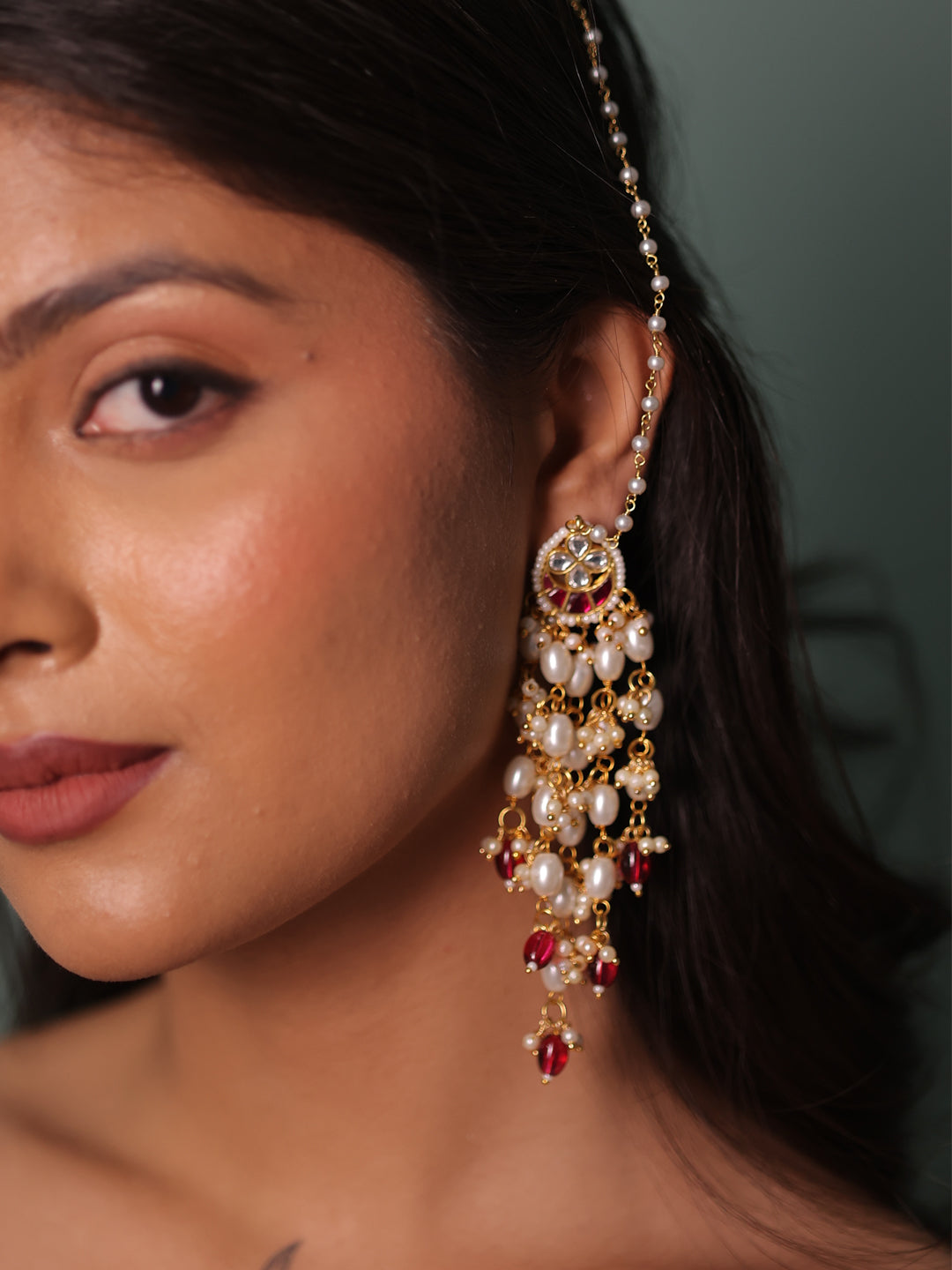 Anvika Enchanted Heritage Pachi Kundan Stud Earchain