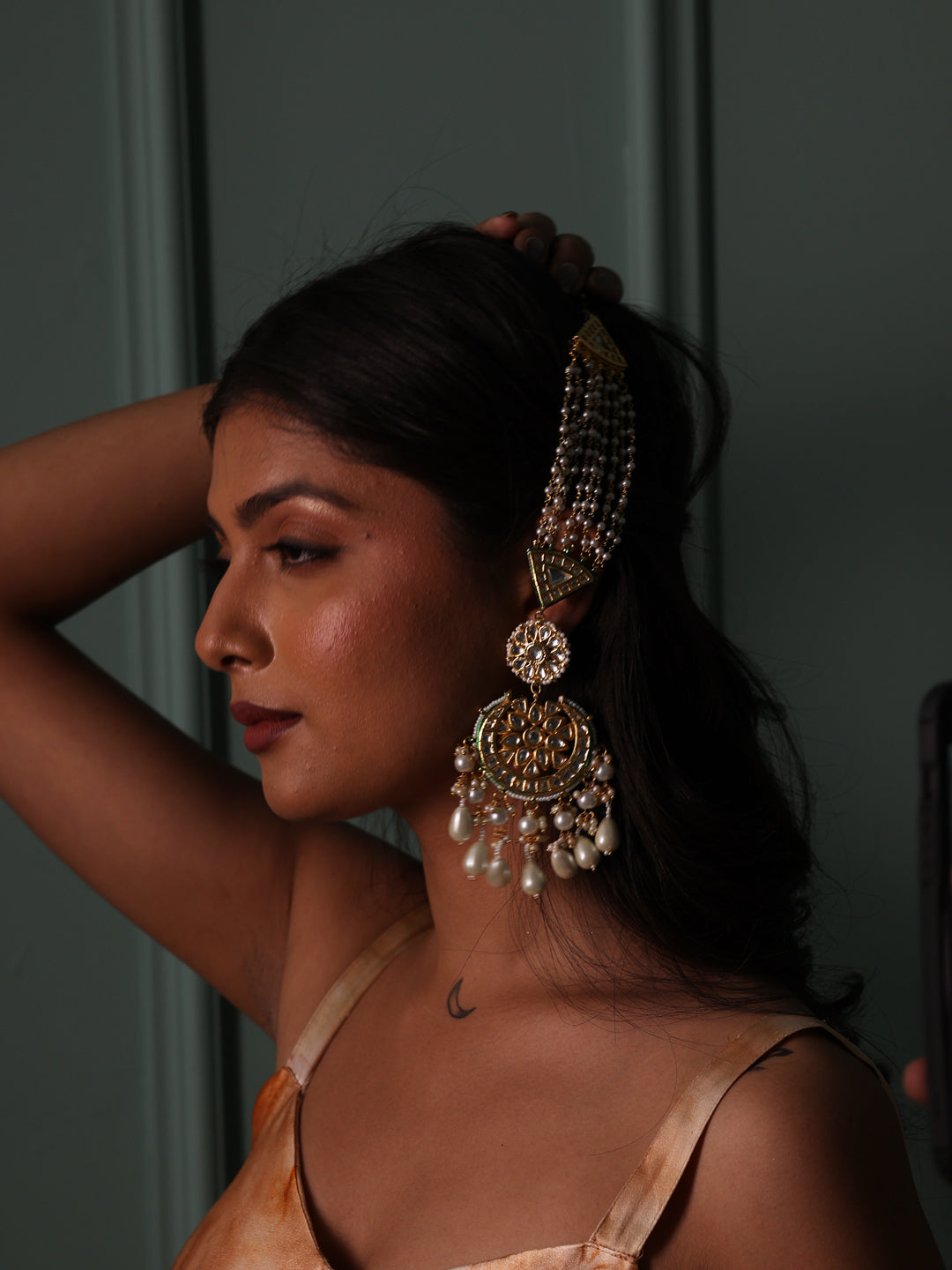 Noorani Enchanted Glow Kundan Regal Earrings