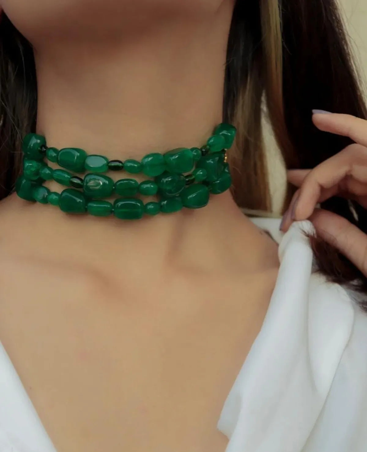 Emerald Wave Radiant Timeless Elegance Choker