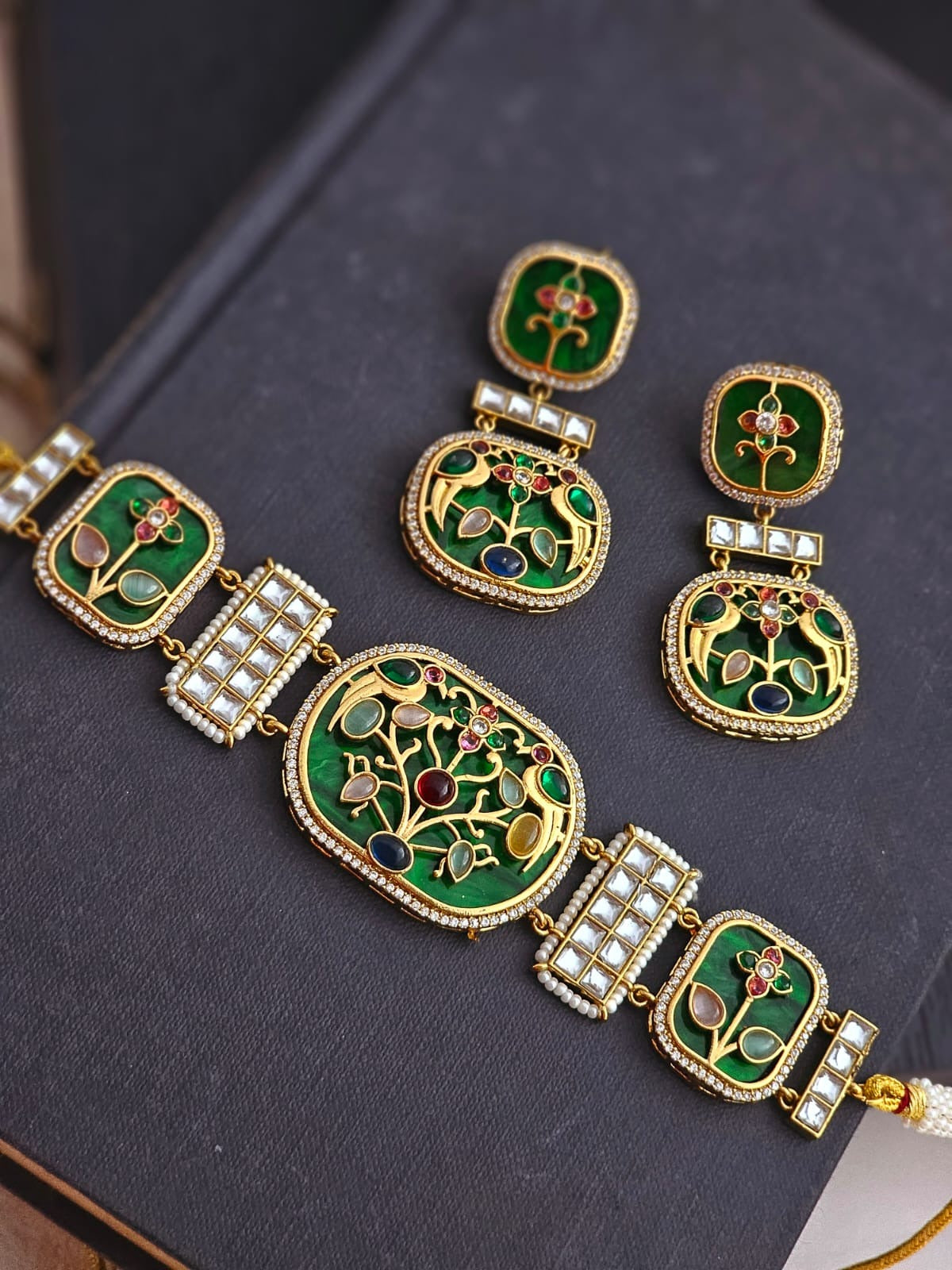 Aira Dark Green Meenakari Choker Set