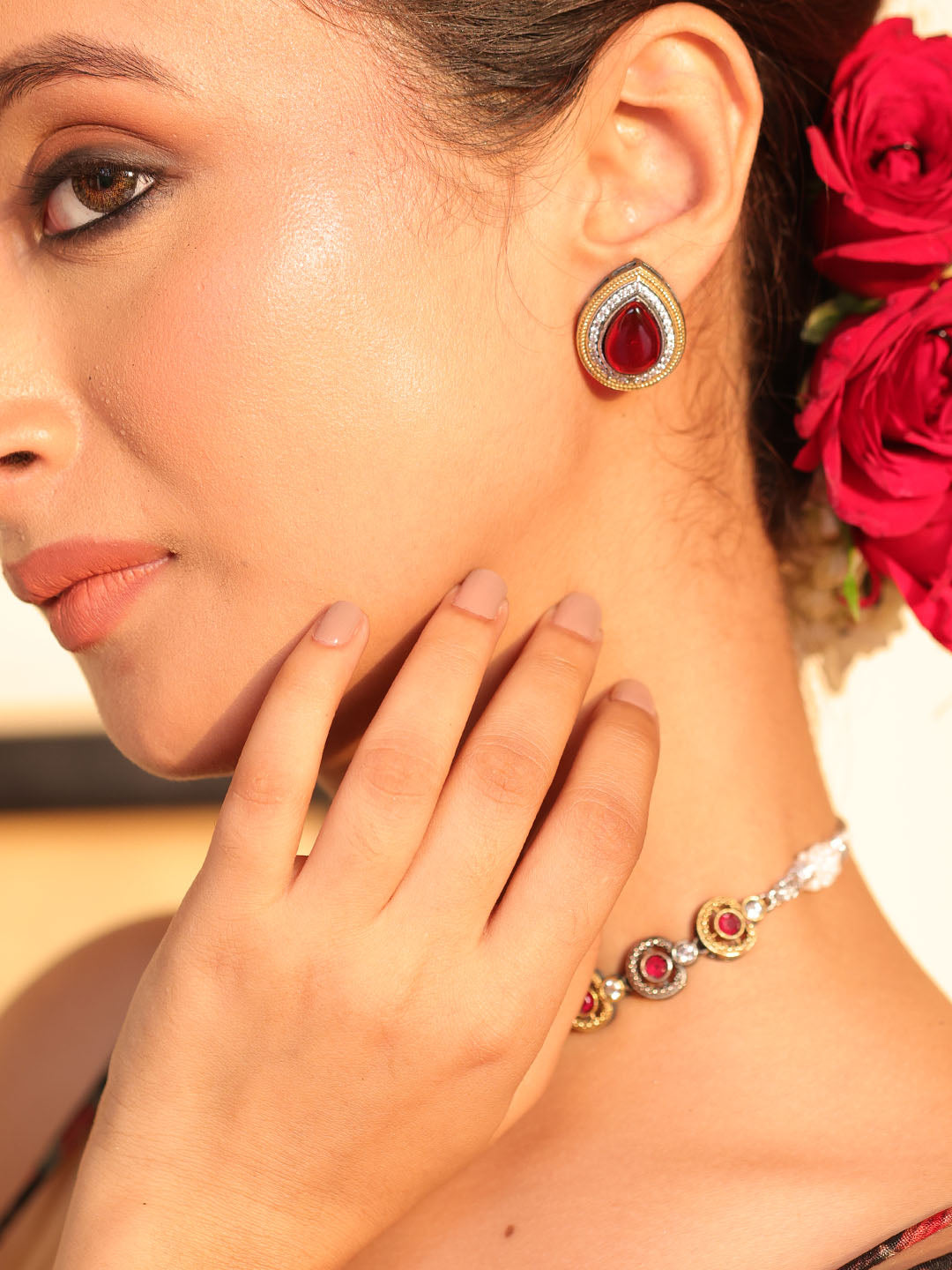 Peacock Crest Dual Tone Choker Set