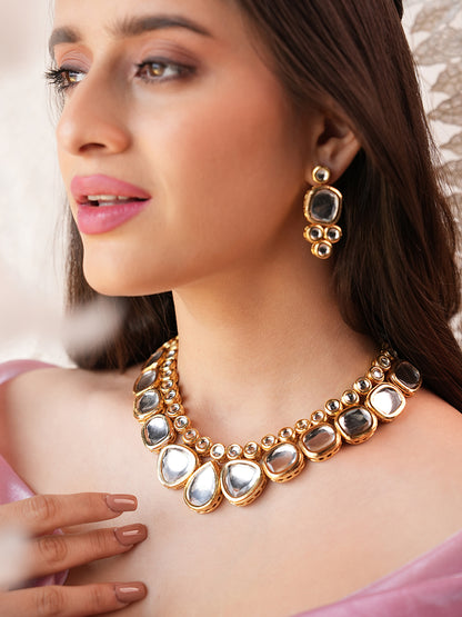 Riyana Handmade Traditional Kundan Necklace Set