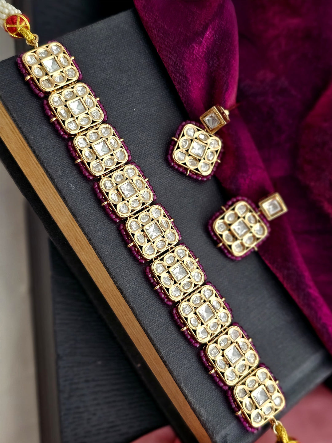 Royal Radiance Mojonight Choker Set