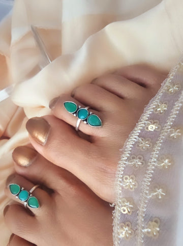 Binni' Wardrobe Hand crafted German Silver toe ring pair