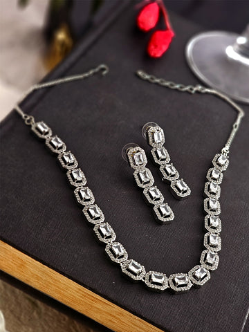 Opal Shine Necklace Set