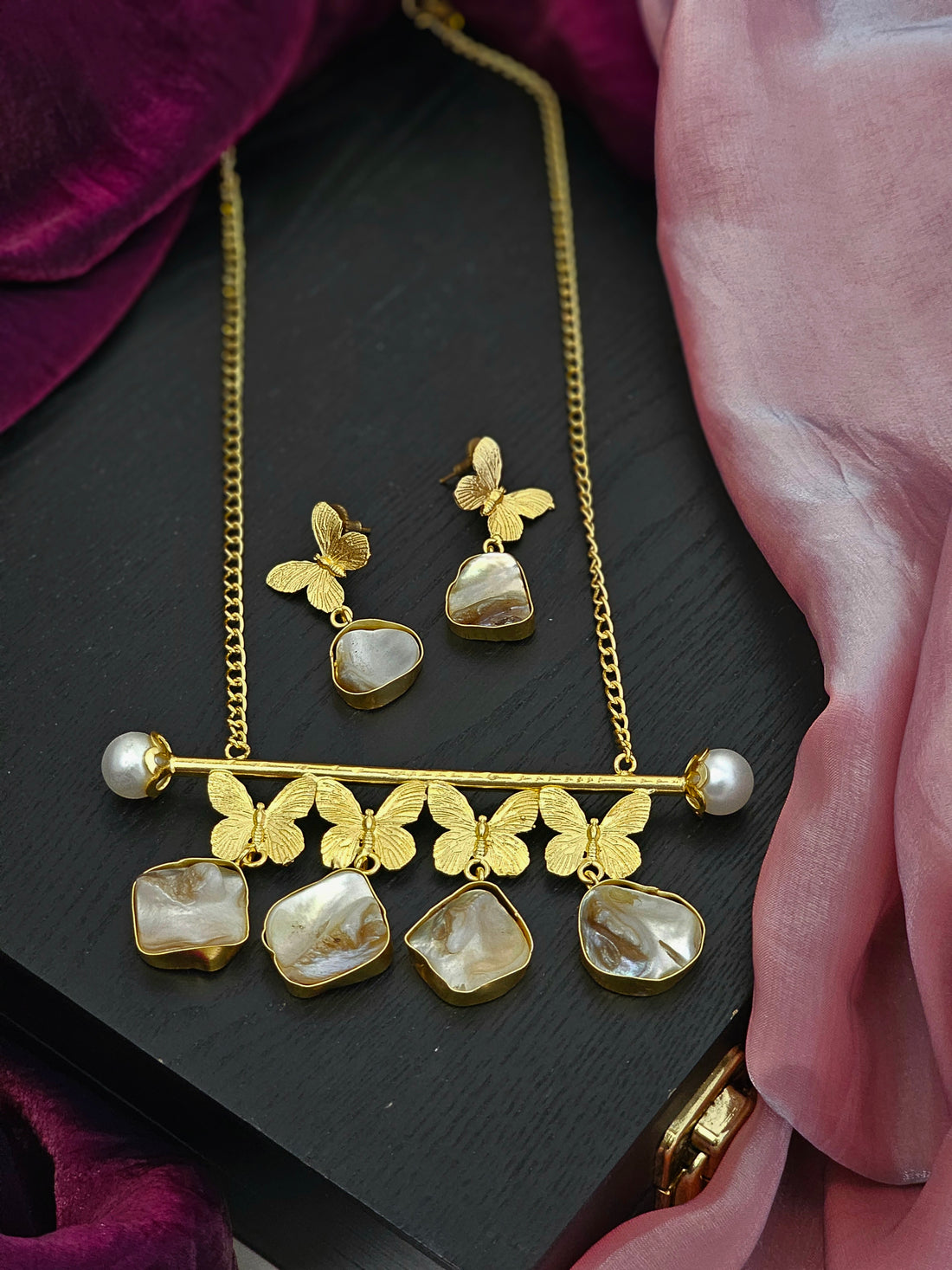 Liyana Untamed Raw Elegance Mystic Stone Pendant Necklace