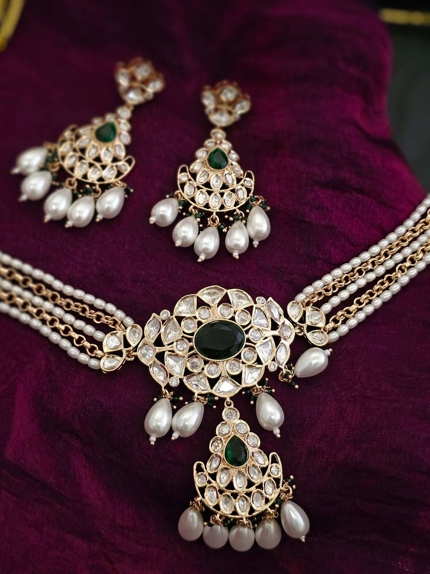 Anvika Verdant Splendor Timeless Glow Jewelry Set