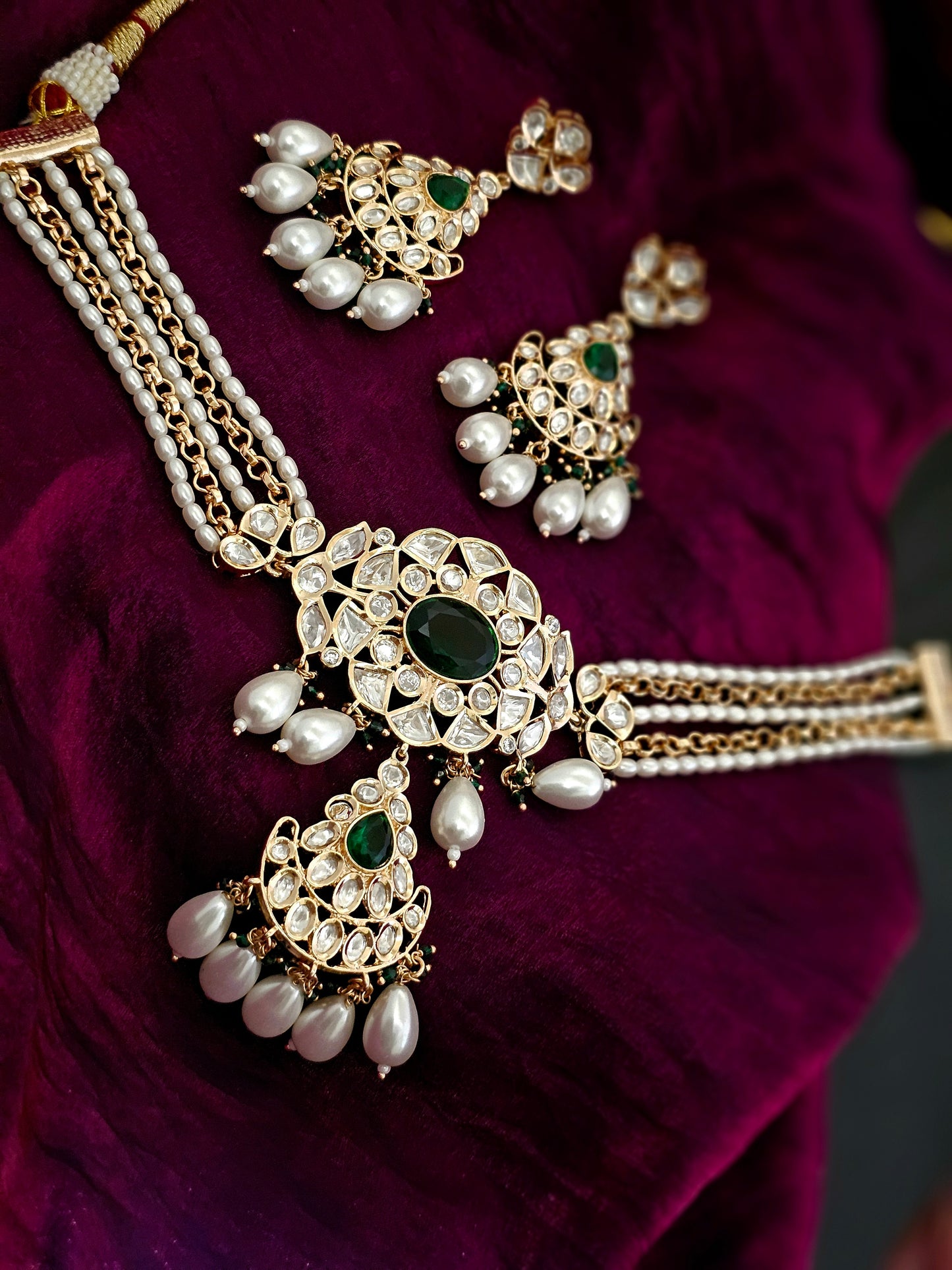 Anvika Verdant Splendor Timeless Glow Jewelry Set