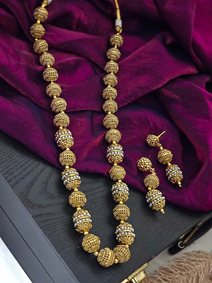 Eshani Eternal Bloom Golden Harmony Necklace Set