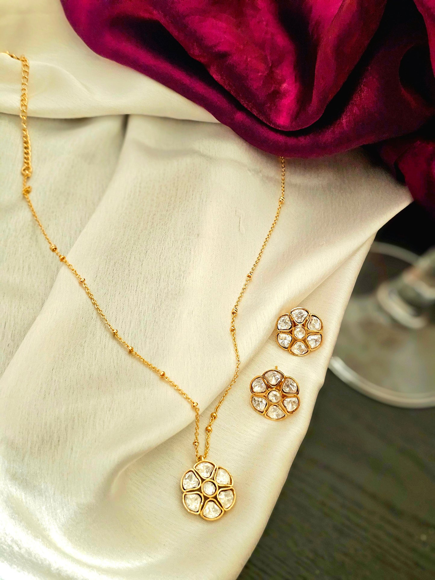 Jasmine Bloom Radiance Glow Pendant Necklace Set