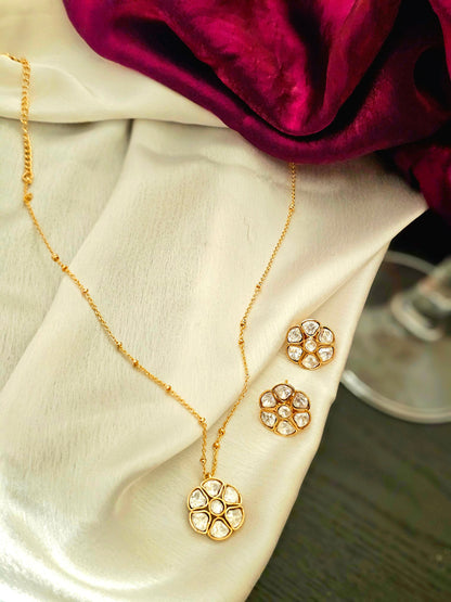 Jasmine Bloom Radiance Glow Pendant Necklace Set