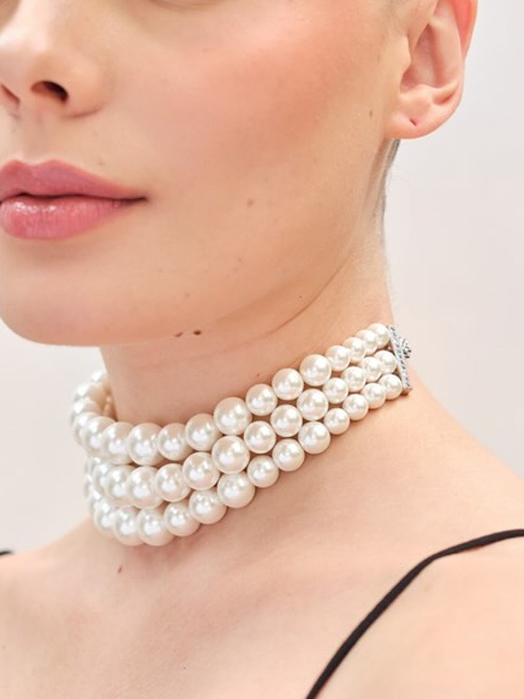 Trilaya Freshwater Pearl Choker