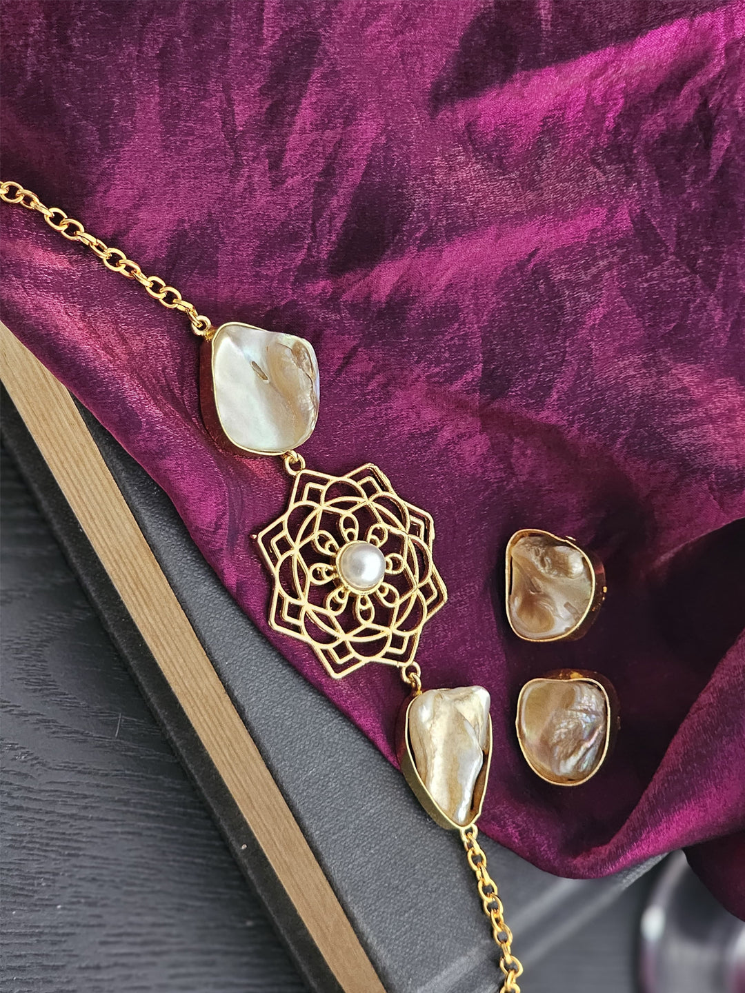 Anika Golden Blossom Mother Of Pearl Choker Set