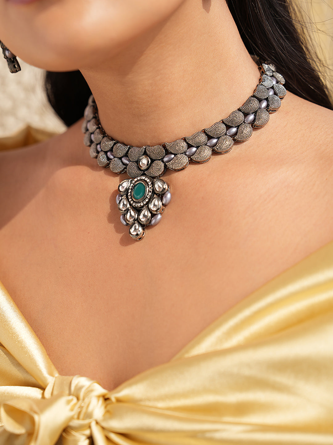 Vashti Elegant Kundan Necklace and Chandelier Earrings Set