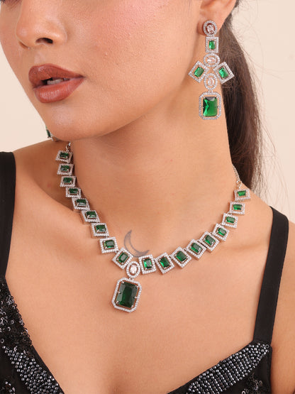 Emerald Royale AD Jewelry Set