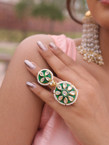 Aranya Majestic Bloom Pachi Kundan Ring