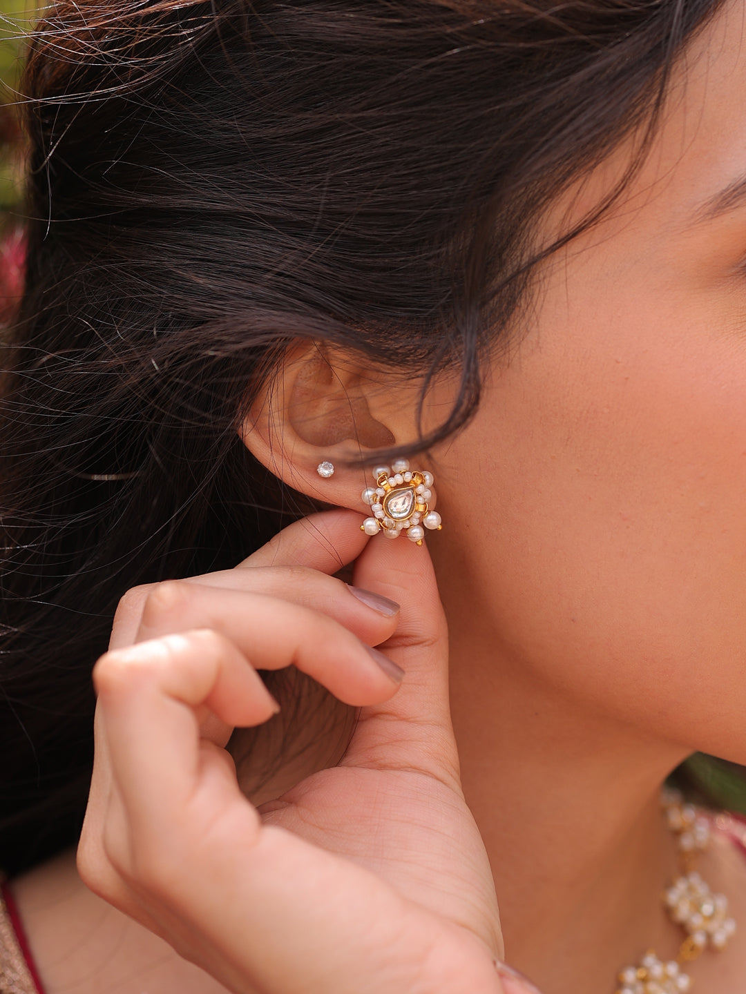 Aranyika Majestic Lustral Glow Pachi Kundan Choker Set