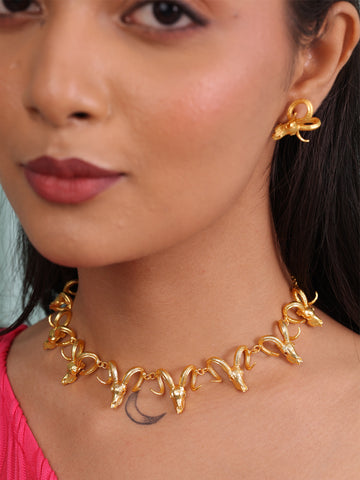 Eshani Whitetail Embrace Elegance Necklace Set