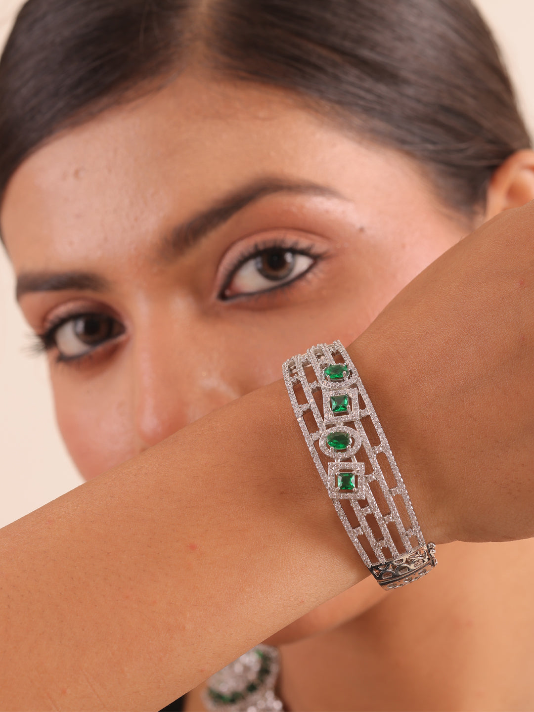 Emerald Shine AD Bracelet