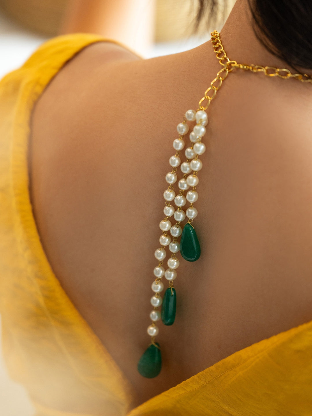 Elina Quartz Pearl Choker