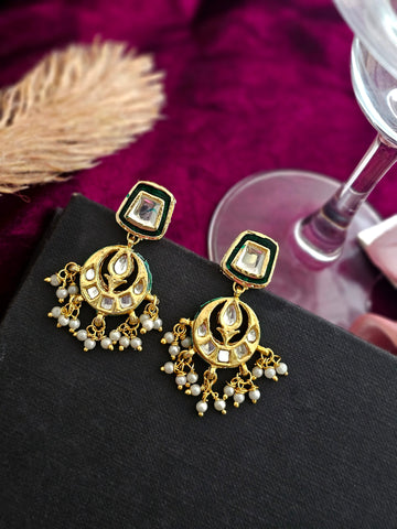 Emerald Edge Kundan Drop Earrings