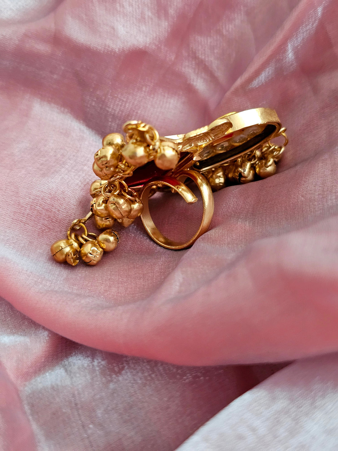 Heritage Ruby Petal Ring With pink stone