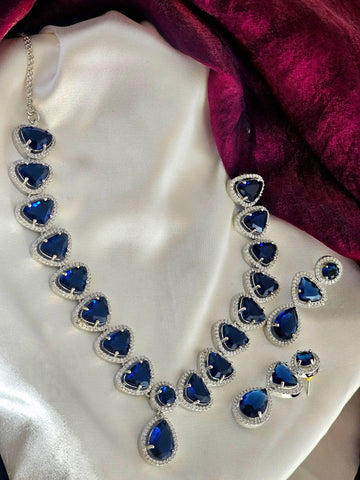 Blue Majesty Necklace Set