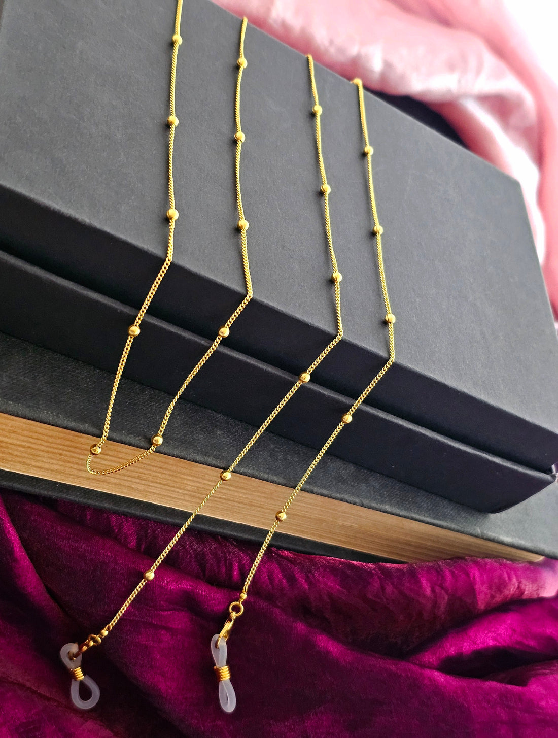 Sleek Chain Shade Sling
