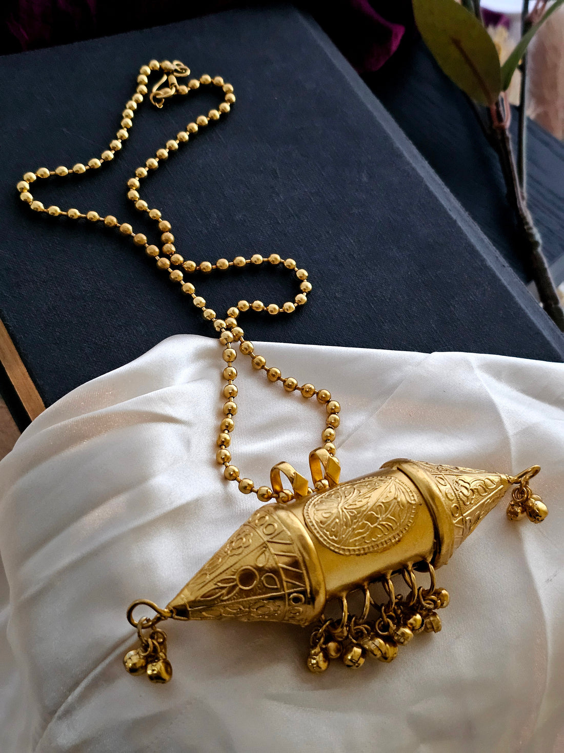 Everglow Pendant Necklace