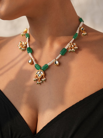 Luminous Quartz Stone Necklace With Kundan Accents
