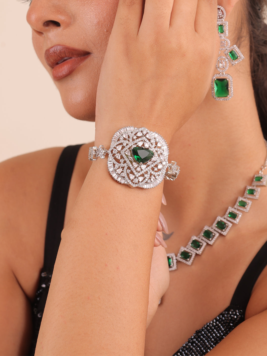 Emerald Royale AD Jewelry Set