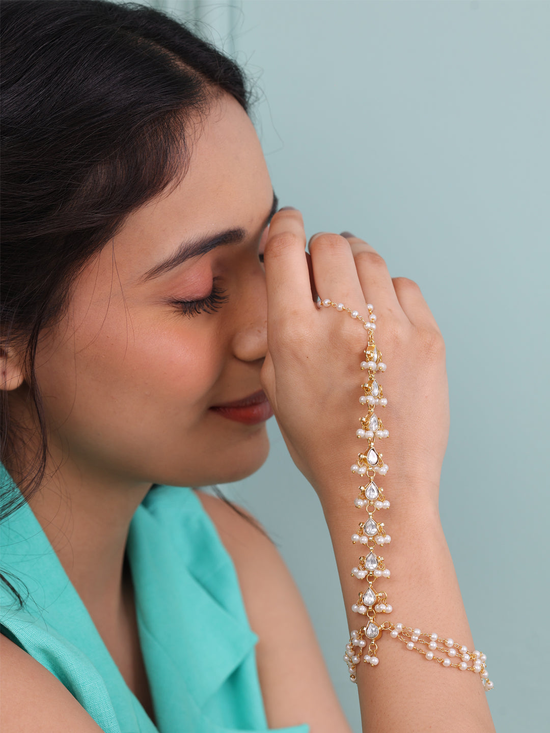 Leia Pachi Kundan And Pearl Hathphool Bracelet