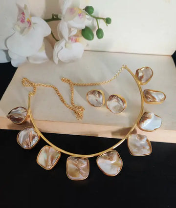 Ivora Mother Of Pearl Necklace Set