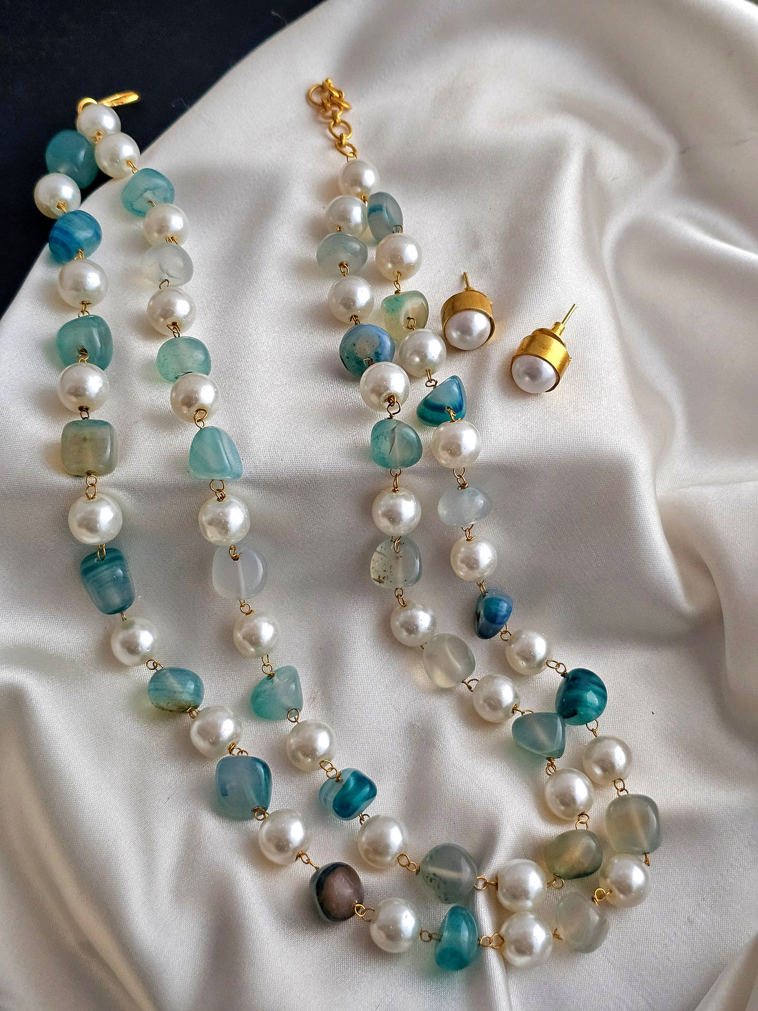 Blue Aura Pearl Layered Set
