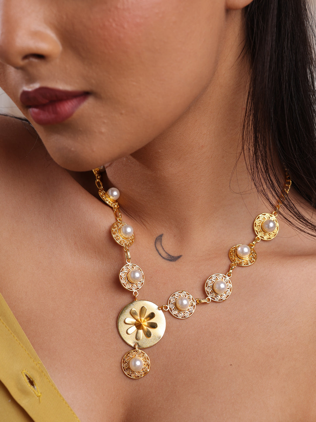 Amara Eternal Fleur Pearl Symphony Necklace