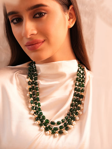 Divine Striking Deep Green Quartz Stone and Lustrous Pearl Necklace Set
