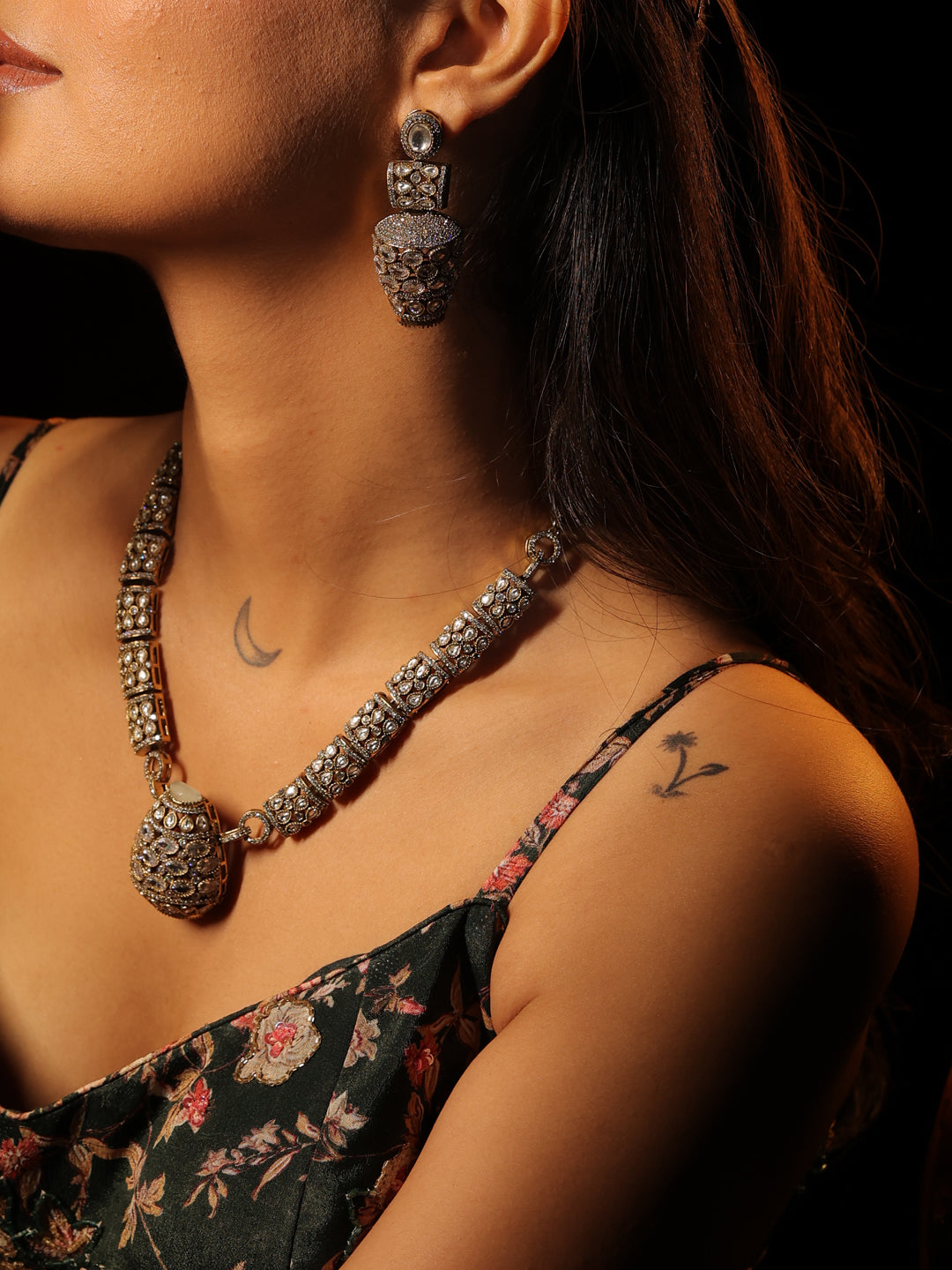 Golden Glow AD Necklace Set
