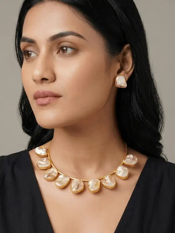Ivora Mother Of Pearl Necklace Set
