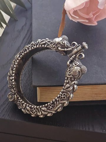 Anaya Vintage Grace Antique Silver Brass Bangles