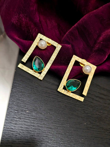 Zunaira Eternal Luminous Glow Radiance Earrings Set