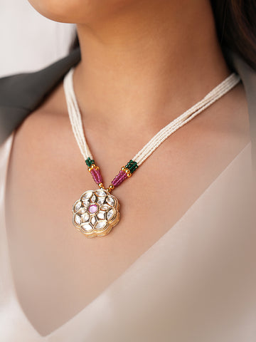 Aahana Beaded Kundan Pendant Set