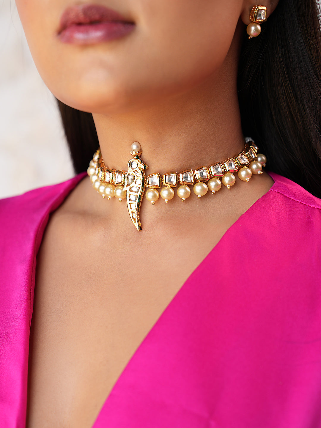Avyana Radiant Kundan Bird Choker Set With Pearls