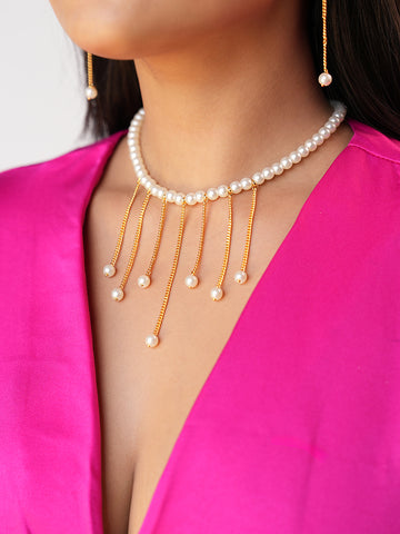 Elora Lustrous Elegant Pearl Necklace Set