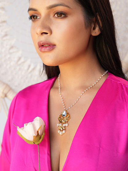 Kaira Ethereal Pearl & Kundan Necklace