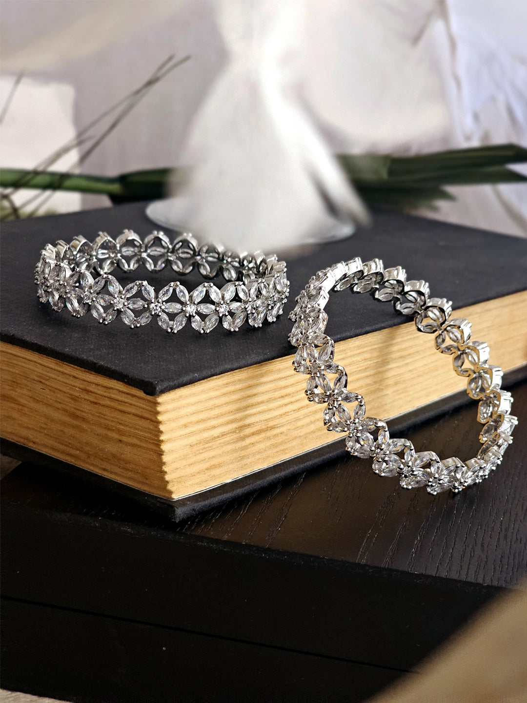 Eterna Glint Radiance Pretty American Diamond Bangles