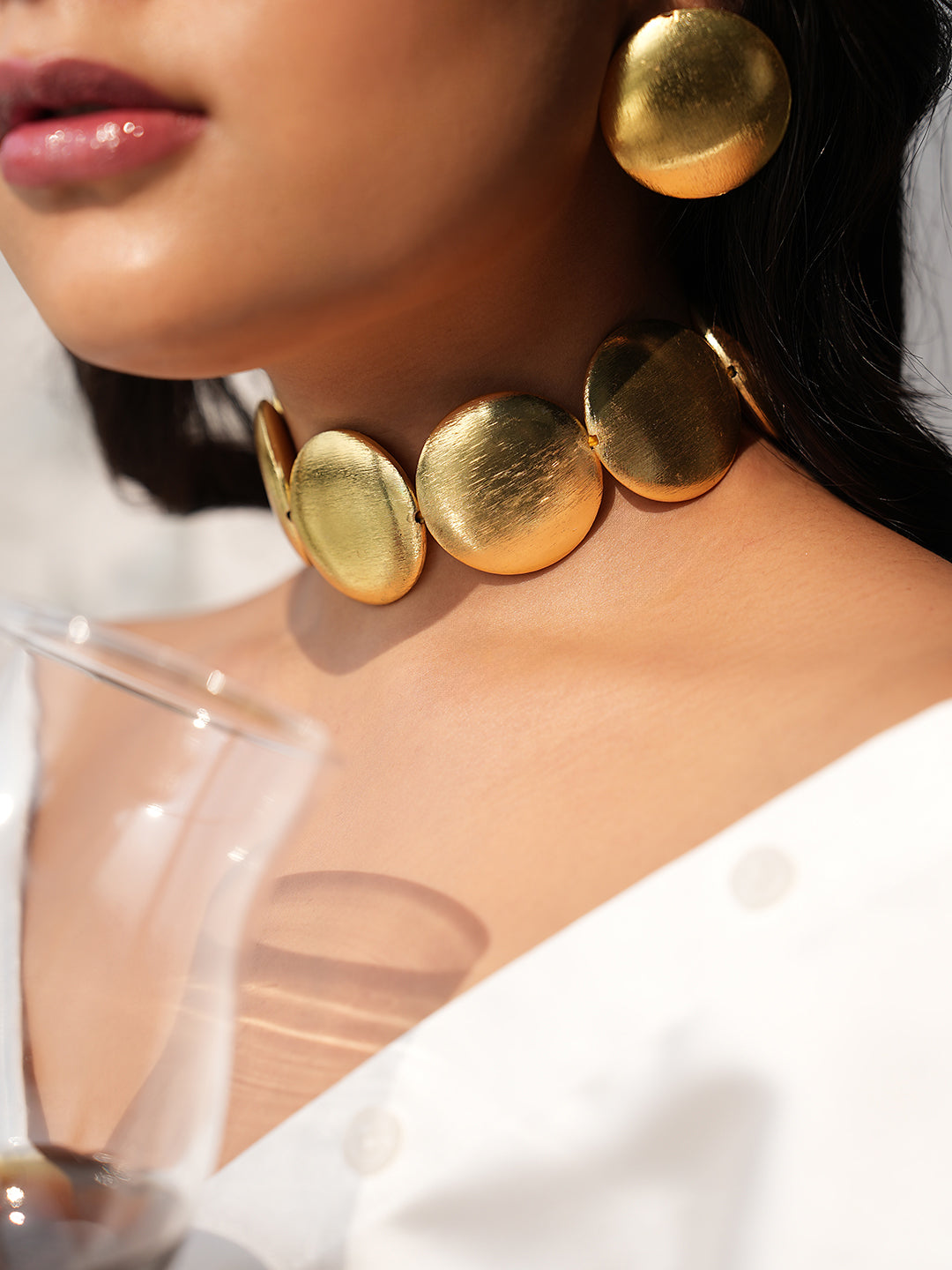 Anti-Tarnish Aurora Golden Round Disc Necklace