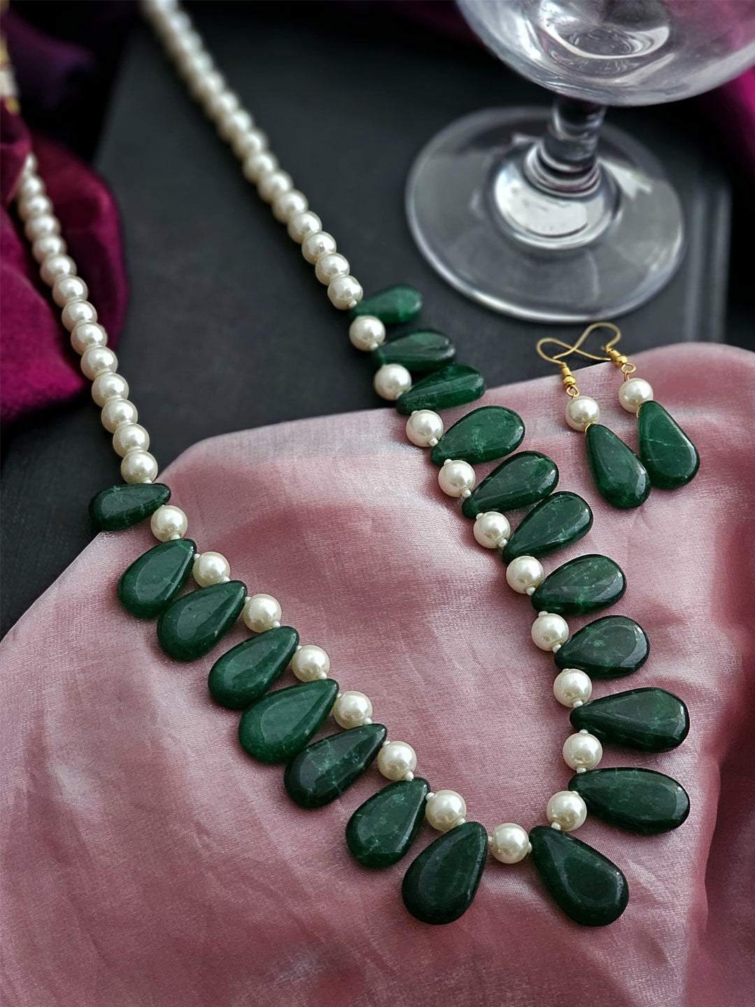 Verdant Elegance Quartz Necklace Set