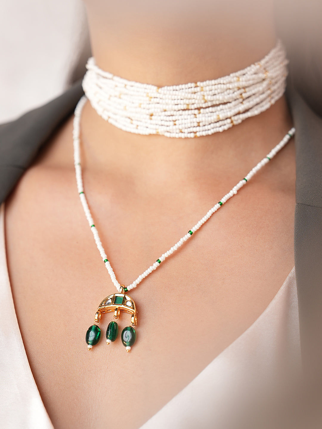 Leana White Beaded Choker & Pendant Combo