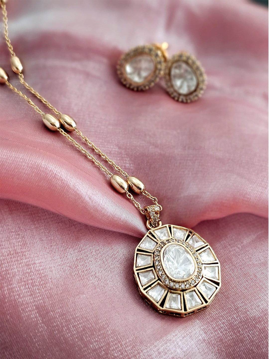 Radiant Halo Mojonight Necklace Set